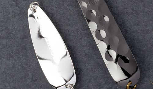 Close up photo of smooth and hammered finish options for spoons